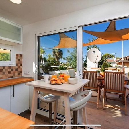 Beach Inn Deluxe Apartment Alcúdia Exterior foto