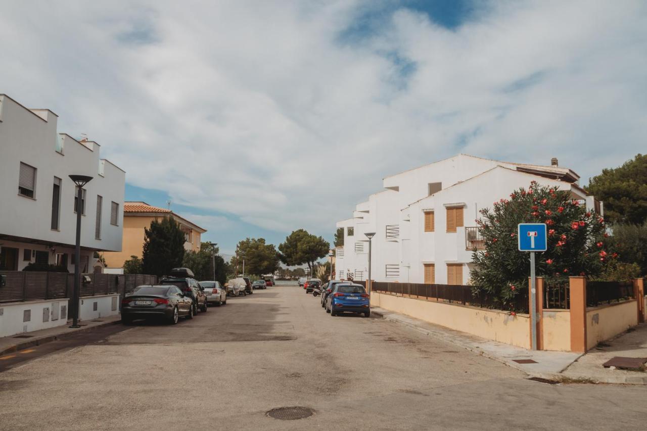 Beach Inn Deluxe Apartment Alcúdia Exterior foto